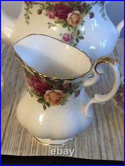 Royal Albert Old Country Roses Tea Pot Bone China Made in England Tea Set (7) Pc