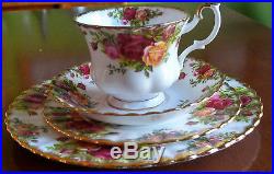 Royal Albert Old Country Roses Tea Service for Six 29 pieces Royal Albert Old Country Roses Tea Service for Six 29 pieces