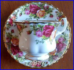Royal Albert Old Country Roses Tea Service for Six 29 pieces Royal Albert Old Country Roses Tea Service for Six 29 pieces