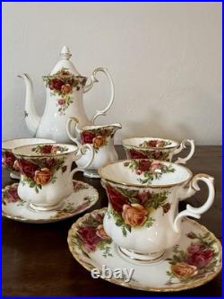 Royal Albert Old Country Roses Tea Set Teapot Sugar + Creamer 6 Cups Saucers