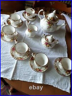 Royal Albert Old Country Roses Tea Set for 6, teapot, sugar/creamer cup/saucers