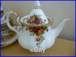 Royal Albert Old Country Roses Tea Set vintage 22 pieces