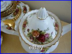 Royal Albert Old Country Roses Tea Set vintage 22 pieces