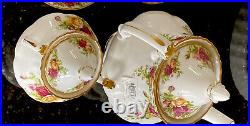 Royal Albert Old Country Roses Tea kettle -Sugar bowl 2 Pc 22 kGold finish NEW