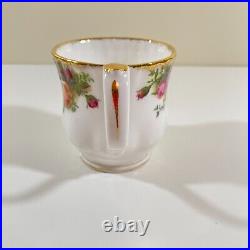 Royal Albert Old Country Roses Teacup Saucer Set of 4 & 1 Mug Vintage 1962