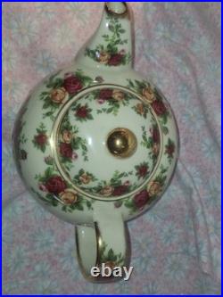 Royal Albert Old Country Roses Teapot 1998 Classic Fine Bone China Gold Trim