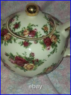 Royal Albert Old Country Roses Teapot 1998 Classic Fine Bone China Gold Trim