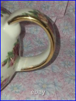 Royal Albert Old Country Roses Teapot 1998 Classic Fine Bone China Gold Trim