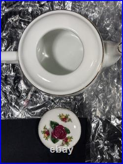 Royal Albert Old Country Roses Teapot, 2 cups set