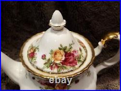 Royal Albert Old Country Roses Teapot 6 Cup Bone China England UNUSED Doulton