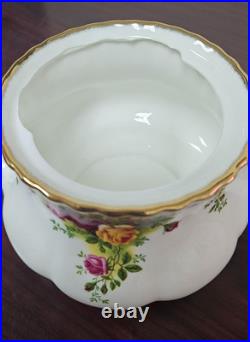 Royal Albert Old Country Roses Teapot Large 42 Oz CHIPPED INSIDE G1243
