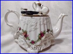 Royal Albert Old Country Roses Teapot Paul Cardew Design Artist's Palette Large