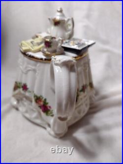 Royal Albert Old Country Roses Teapot Paul Cardew Design Artist's Palette Large