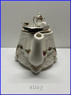Royal Albert Old Country Roses Teapot Paul Cardew Design Artist's Palette Large Royal Albert Old Country Roses Teapot Paul Cardew Design Artist's Palette Large