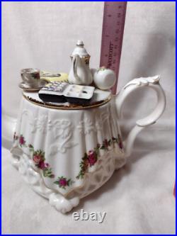 Royal Albert Old Country Roses Teapot Paul Cardew Design Artist's Palette Large