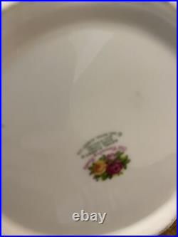 Royal Albert Old Country Roses Teapot Sugar Bowl Creamer Set displayed only New
