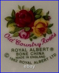 Royal Albert Old Country Roses Teapot Tea Pot Salt & Pepper Serving Tray Set