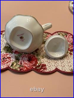 Royal Albert Old Country Roses Teapot Tea Pot Salt & Pepper Serving Tray Set