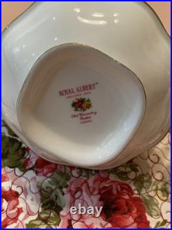 Royal Albert Old Country Roses Teapot Tea Pot Salt & Pepper Serving Tray Set