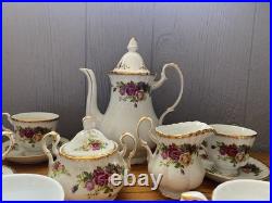 Royal Albert Old Country Roses Teapot full Service Set 15 Pc