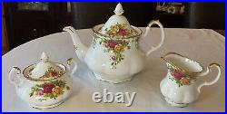 Royal Albert Old Country Roses Teapot with Creamer & Sugar Bowl with Lid 1962