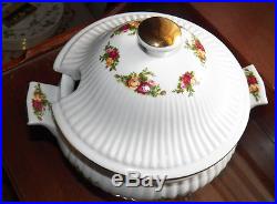 Royal Albert Old Country Roses Tureen 7 3/4 x 6 Excellent Used Condition