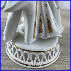 Royal Albert Old Country Roses Wedding Memories Bride Groom Cake Topper Figurine