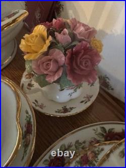 Royal Albert Old Country Roses / XL Set / over 80 pieces including VHTF items