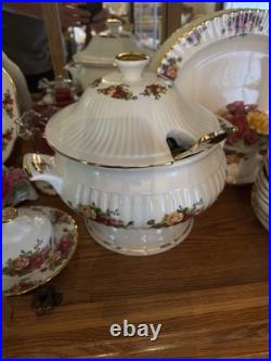 Royal Albert Old Country Roses / XL Set / over 80 pieces including VHTF items
