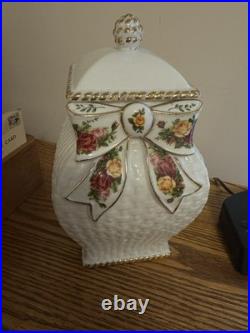 Royal Albert Old Country Roses / XL Set / over 80 pieces including VHTF items