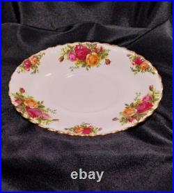 Royal Albert Old Country Roses c. 1974-1980 Bone China Gravy Boat Royal Albert Old Country Roses c. 1974-1980 Bone China Gravy Boat