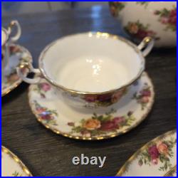 Royal Albert Old Country Roses dish set 6-5 piece Setting Plus 7 Extra Pieces