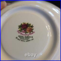 Royal Albert Old Country Roses dish set 6-5 piece Setting Plus 7 Extra Pieces