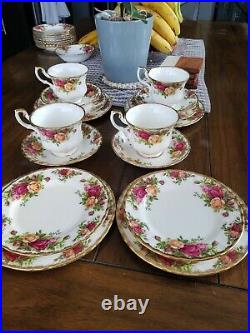 Royal Albert Old Country Roses set of 4 cup&sausers, Bread&butter & Side plates