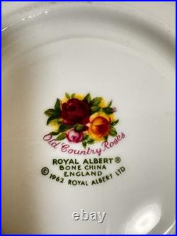 Royal Albert Old Country Roses tea cup (set of 2) and saucer (set of 4)