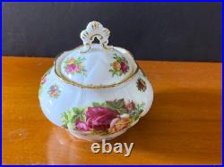 Royal Albert Old Country Roses tea service, 25 pcs, Bone china, made in Englan