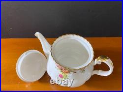 Royal Albert Old Country Roses tea service, 25 pcs, Bone china, made in Englan