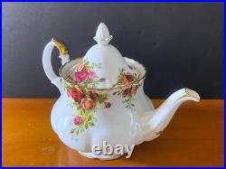 Royal Albert Old Country Roses tea service, 25 pcs, Bone china, made in Englan
