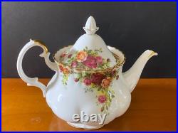 Royal Albert Old Country Roses tea service, 25 pcs, Bone china, made in Englan