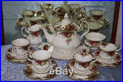 Royal Albert Old Country Roses tea service The perfect wedding present
