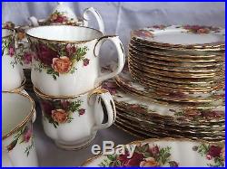 Royal Albert Old Country roses Ninety piece set