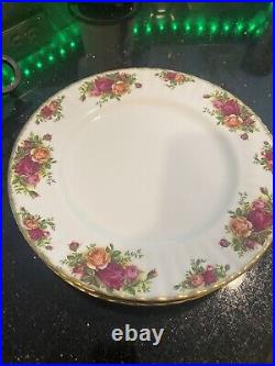 Royal Albert Old country Roses England Dinner Plates set of (4)