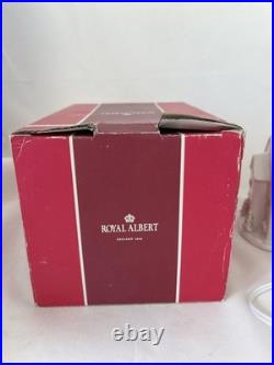 Royal Albert Old country roses Lighted Church