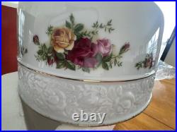 Royal Albert Old country roses large salad bowl 10.5 X 5.25 Stunning