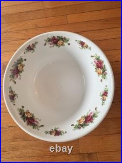 Royal Albert Old country roses large salad bowl 10.5 X 5.25 Stunning
