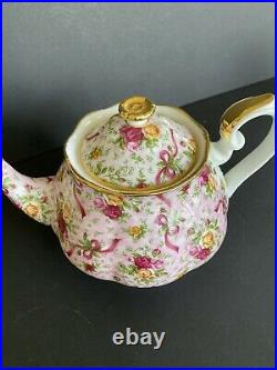 Royal Albert Old country roses ruby celebration pink chintz Teapot 2001 Retired