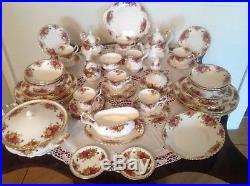 Royal Albert Old country roses tea and dinner set