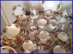 Royal Albert Old country roses tea and dinner set