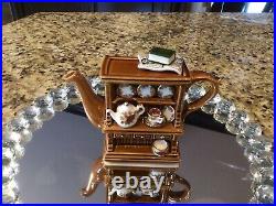 Royal Albert Paul Cardew Old Country Roses Welsh Dresser Teapot Decorative Only