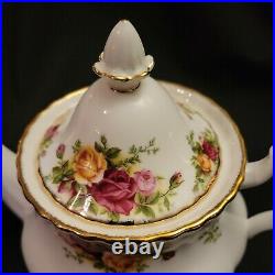 Royal Albert Royal Doulton Old Country Roses Large Teapot Brand New With Tag